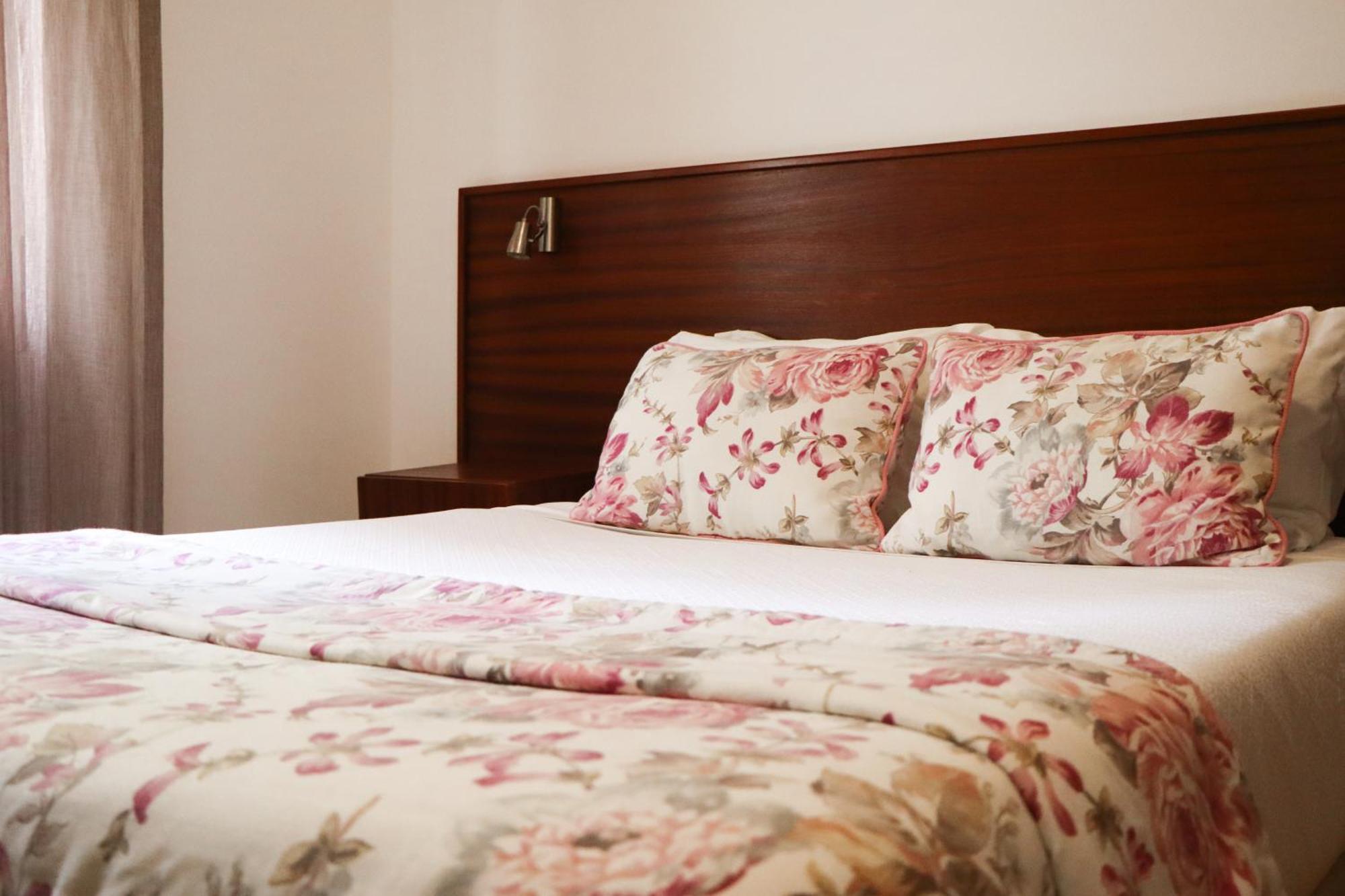 Hotel Louro Óbidos Екстериор снимка