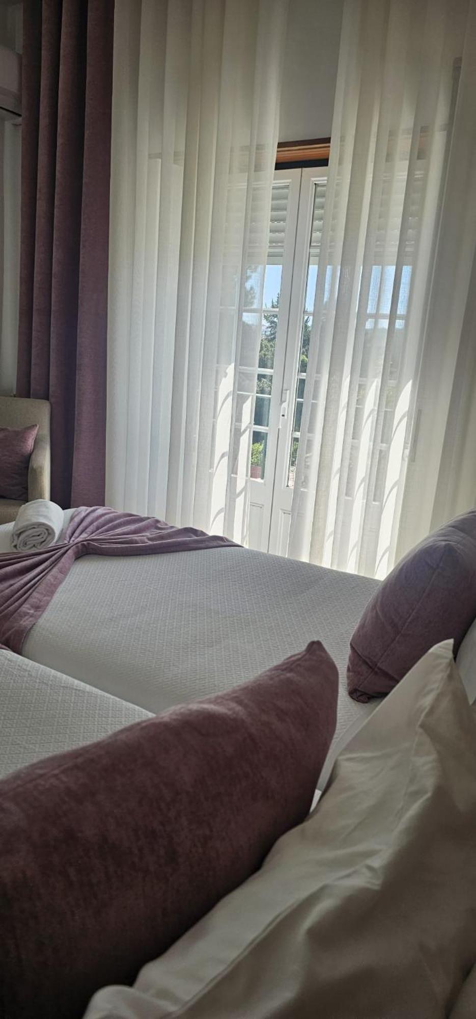 Hotel Louro Óbidos Екстериор снимка