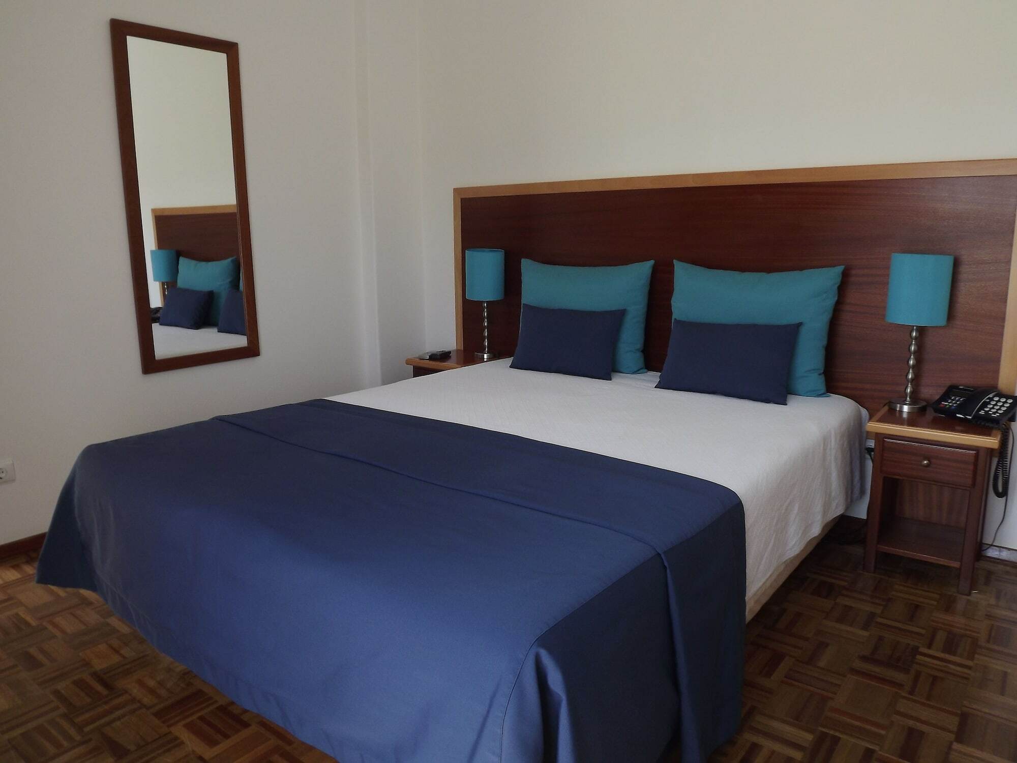 Hotel Louro Óbidos Екстериор снимка